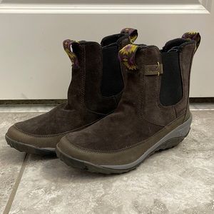 NWT Cushe Allpine Peak suede women’s waterproof boots